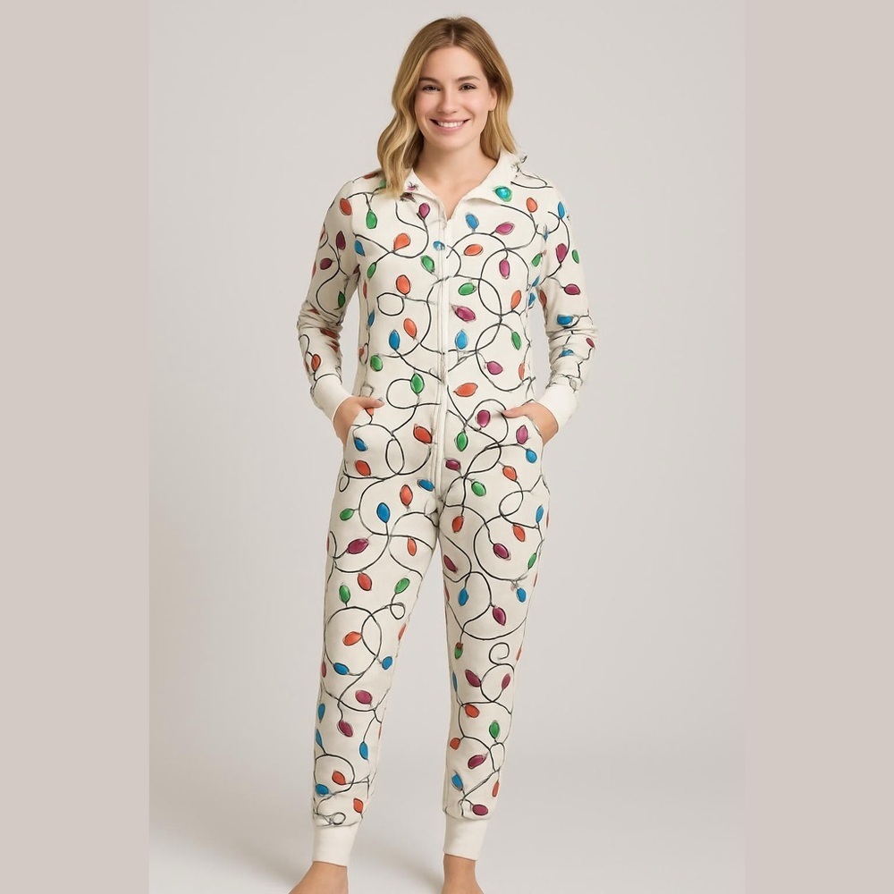 Bethany Mota White Christmas Light One Piece Onesie Pajamas Size Medium Zip NEW